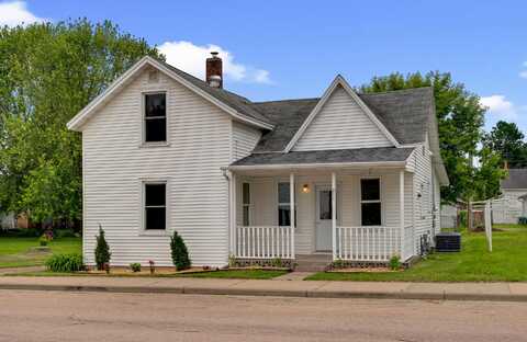 211 S State St, Fall Creek, WI 54742