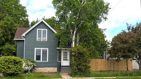 2316 Oregon St, Oshkosh, WI 54902