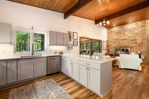1418 Mill Rd, Delafield, WI 53018