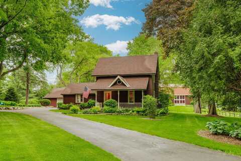 W256n5676 North Hill Dr, Lisbon, WI 53089