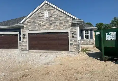 2125 Bluestem Dr, Waukesha, WI 53189