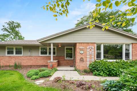 2580 N 128th St, Brookfield, WI 53005