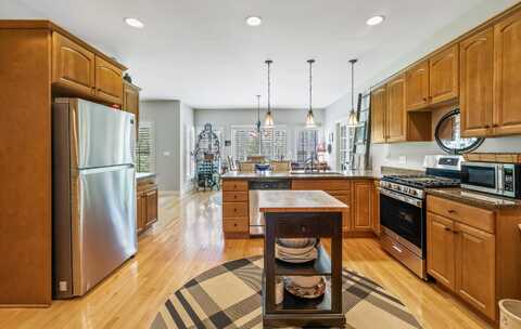 390 County Road B -, Fontana, WI 53125