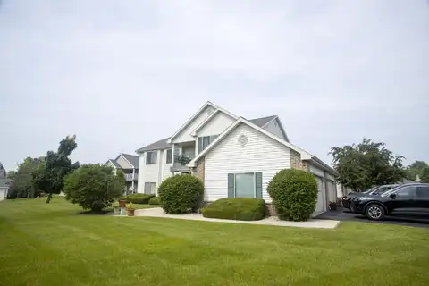 156 Pheasant Run, Johnson Creek, WI 53038