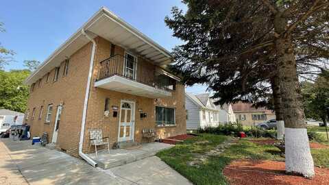 3952 S 43rd St, Milwaukee, WI 53220