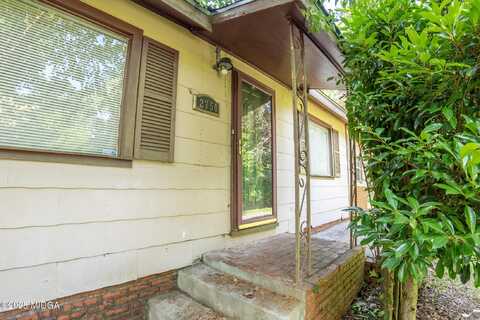 2750 Lakeshore Drive, Macon, GA 31217