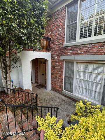 360 Vista Circle, Macon, GA 31204