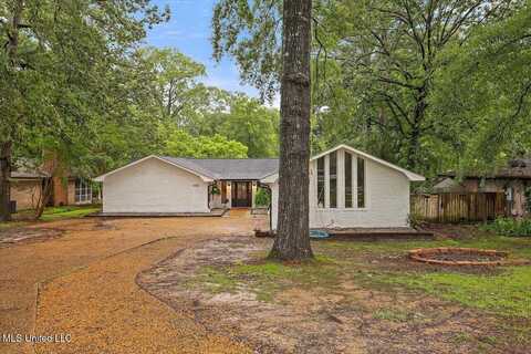102 Holly Trail, Brandon, MS 39047