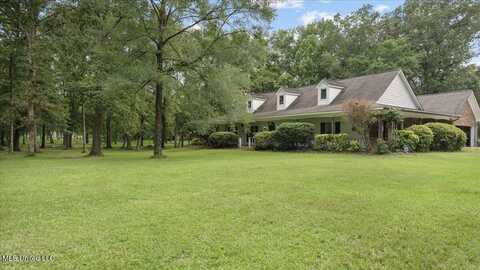 161 Goshen Springs Lane, Brandon, MS 39047