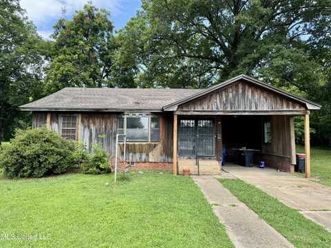 221 N Third Avenue, Cleveland, MS 38732