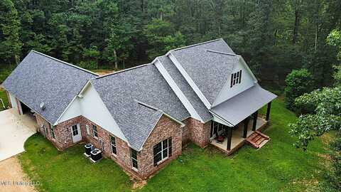 1425 Pine Hill Drive, Raymond, MS 39154