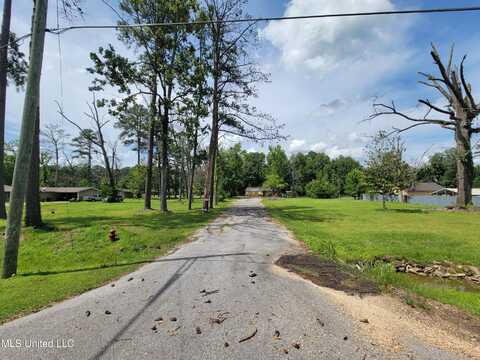 1505 E 3rd Street, Forest, MS 39074