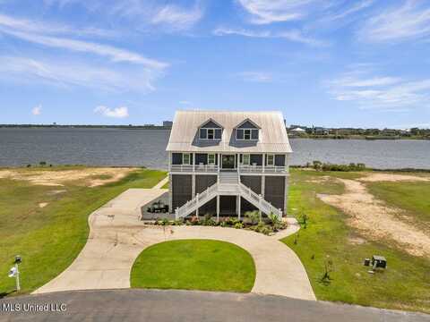 15225 Branigar, Biloxi, MS 39532
