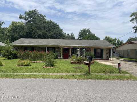 435 Hanley Road, Ocean Springs, MS 39564