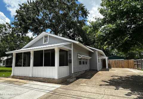 515 Krebs Avenue, Pascagoula, MS 39567