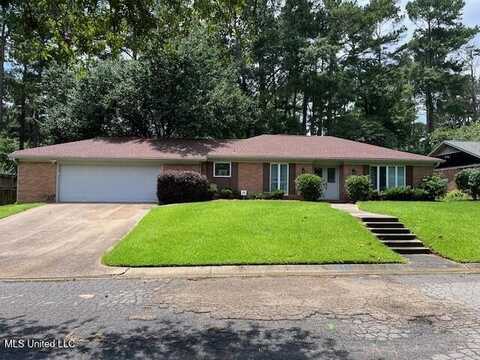 5335 Red Fox Road, Jackson, MS 39211