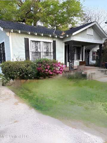 423 Cedar Street, Greenville, MS 38701