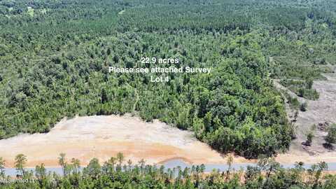 5280 Crawford Ln., Kiln, MS 39556