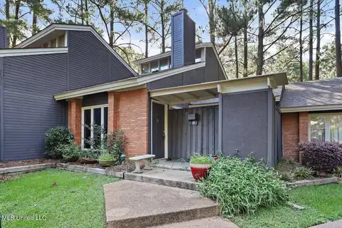 200 Woodgreen Drive, Madison, MS 39110