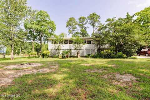 9813 Old Stage Road, Moss Point, MS 39562