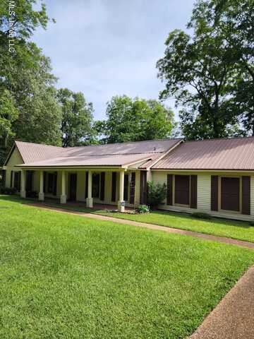 1446 Ridge Road, Yazoo City, MS 39194