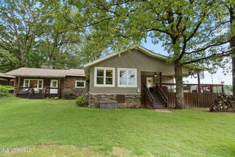 7300 W Shahkoka Drive, Olive Branch, MS 38654