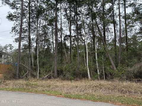10713 Lilinoe Way, Diamondhead, MS 39525