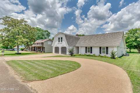 594 S Deerfield Drive, Canton, MS 39046