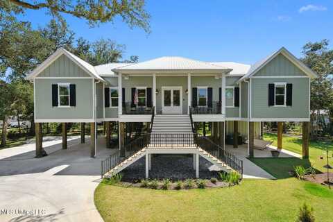 316 Leonhard Avenue, Bay Saint Louis, MS 39520