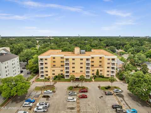 1130 Beach Boulevard, Biloxi, MS 39530