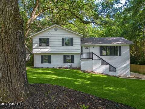 2550 Davidson Road, Ocean Springs, MS 39564