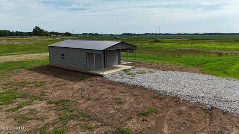 001 Deerfield Road, Yazoo City, MS 39194