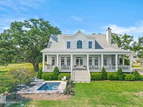 1221 E Beach Boulevard, Pass Christian, MS 39571