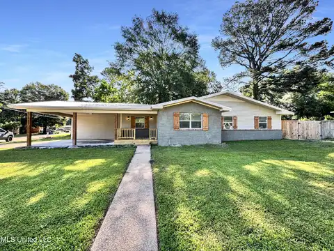 210 Pemberton Drive, Pearl, MS 39208