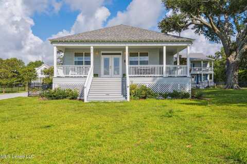 810 S Beach Boulevard, Bay Saint Louis, MS 39520