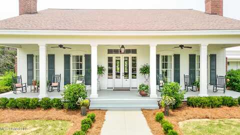 381 Parkinson Road, Flora, MS 39071