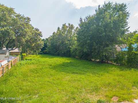 643 Walker Street, Biloxi, MS 39530