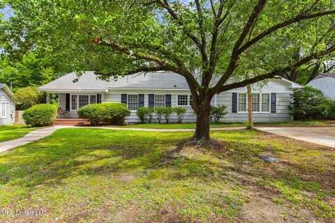 3821 Montrose Circle, Jackson, MS 39216