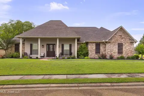705 Brookwood Circle, Brandon, MS 39042