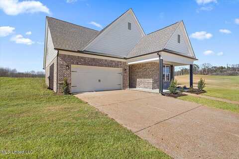 802 W Quitman Court, Nesbit, MS 38651