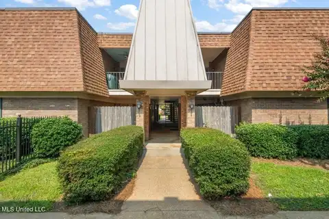 5155 Wayneland Drive, Jackson, MS 39211