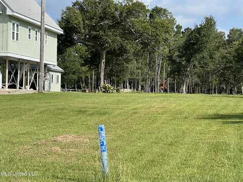 922 S Beach Boulevard, Waveland, MS 39576