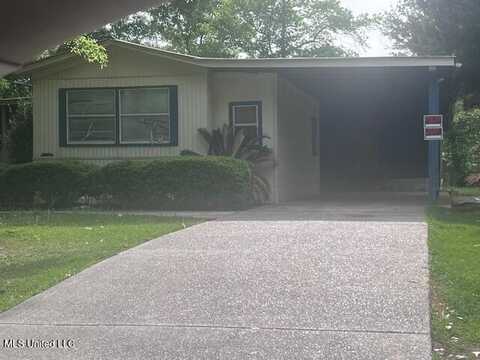 2517 N 9th Street, Ocean Springs, MS 39564