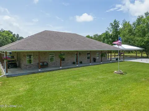 23207 Unicorn Lane, Pass Christian, MS 39571
