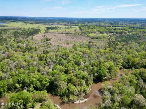 Egg Farm Road, Poplarville, MS 39470