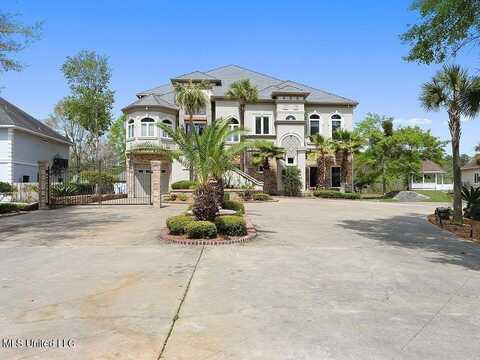 8230 Maunalani Place, Diamondhead, MS 39525