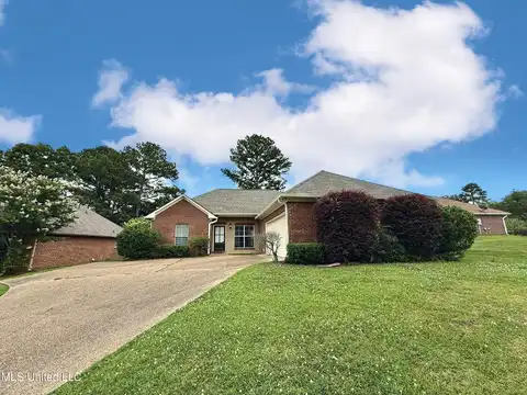 302 Bedford Court, Brandon, MS 39047