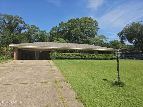 11391 Pine Drive, Gulfport, MS 39503