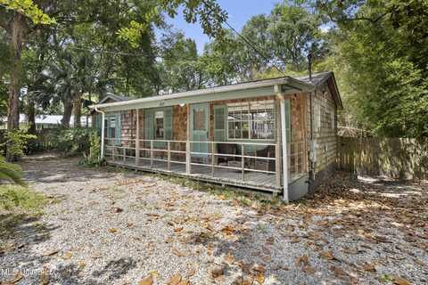 609 Russell Avenue, Ocean Springs, MS 39564