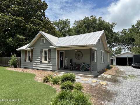 1006 Lamar Street, Cleveland, MS 38732